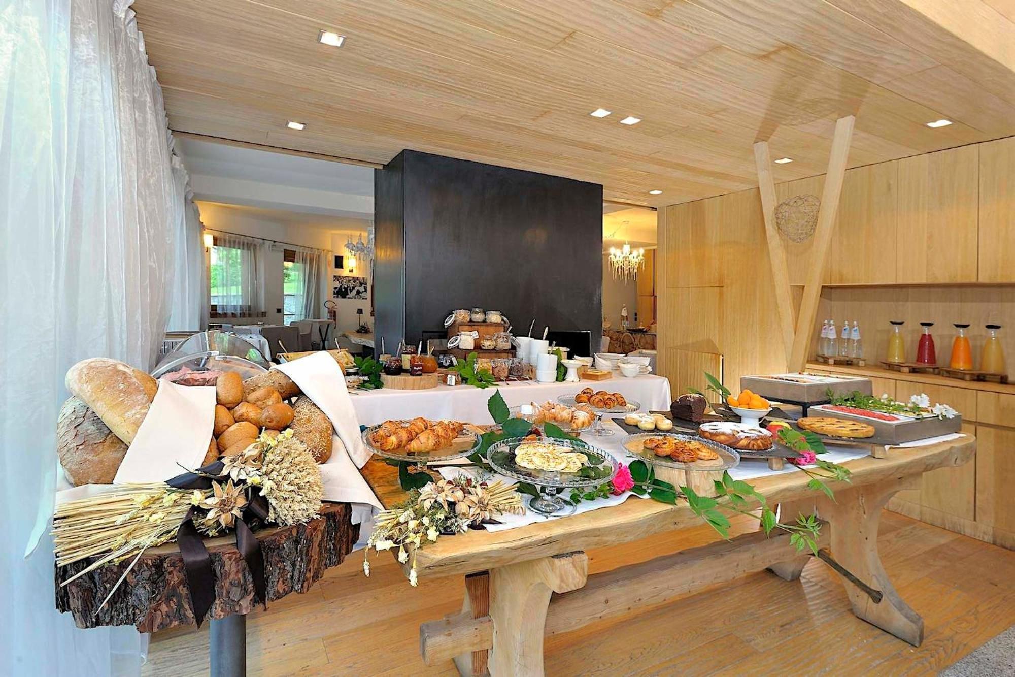Hotel Dv Boutique & 4*