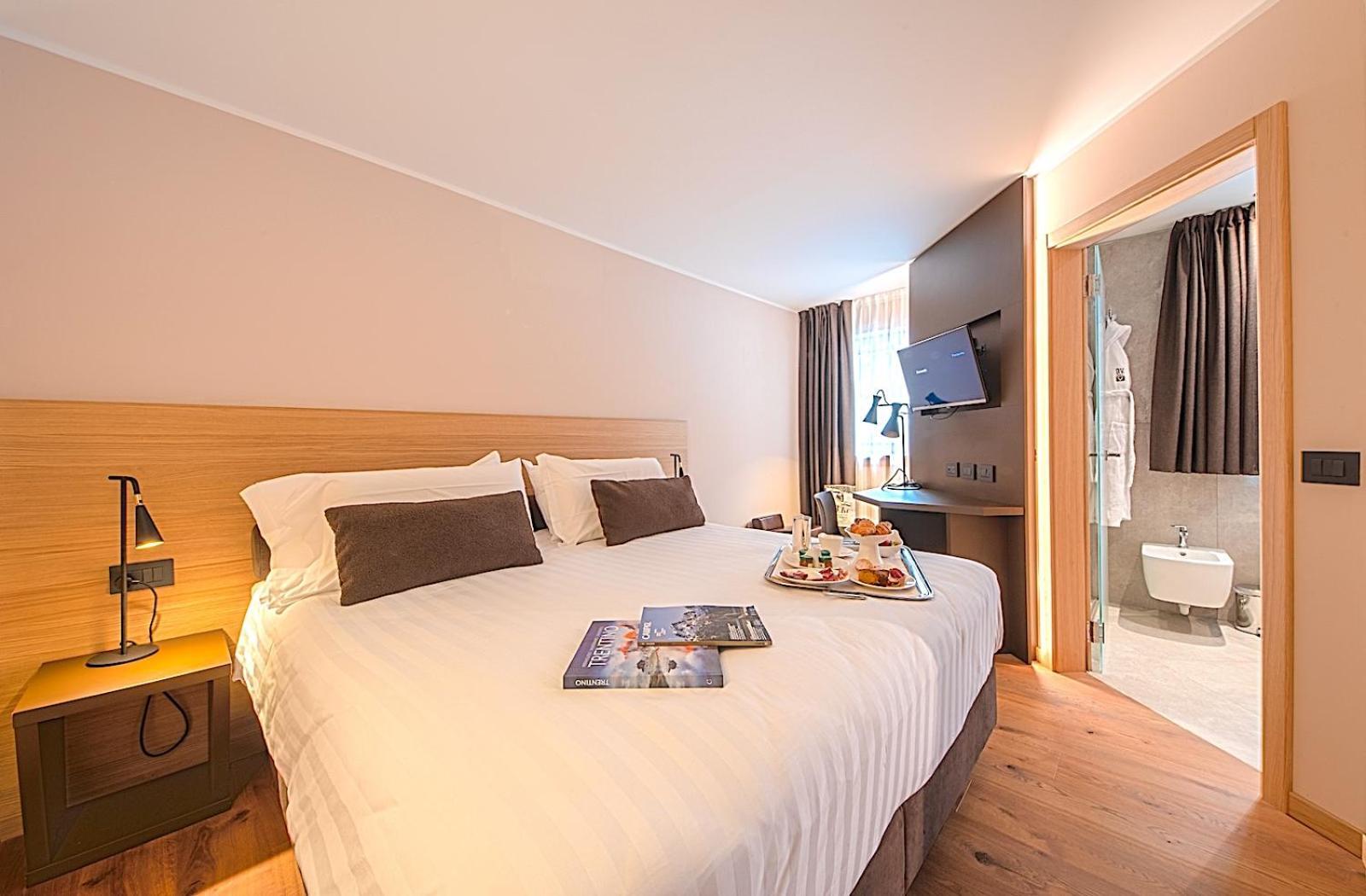 Hotel Dv Boutique & Madonna